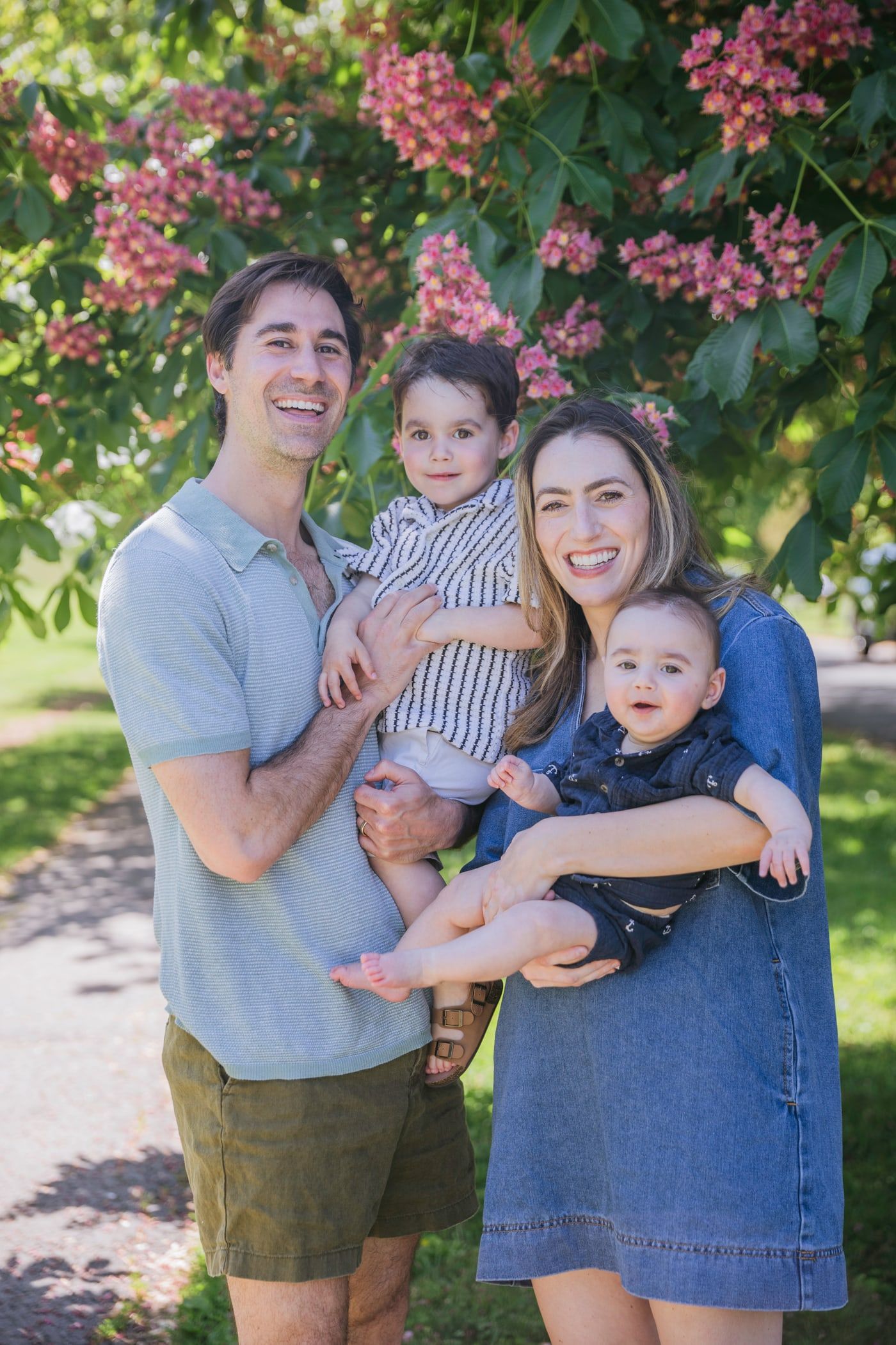 Dana and Jared with their two children